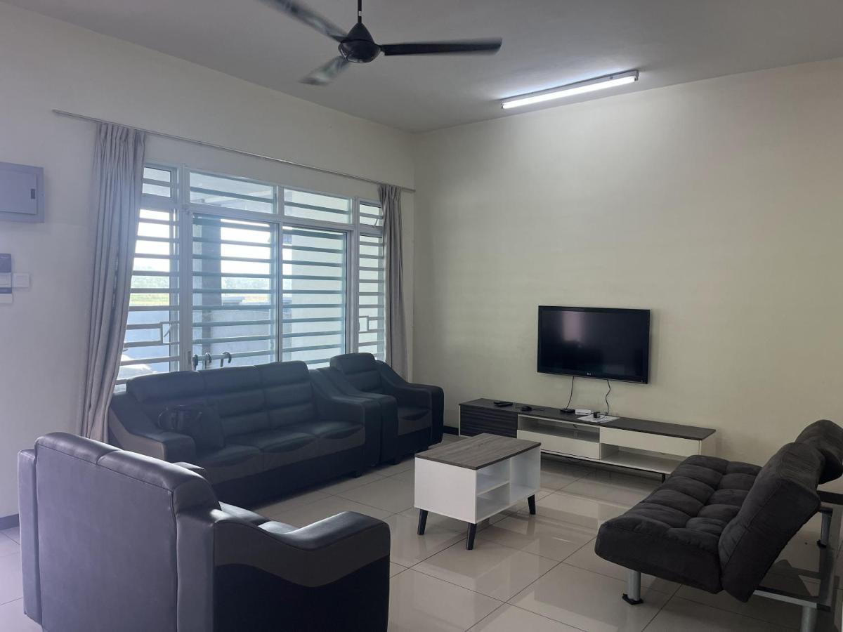 Low Season Promotion! 4B11B Mountainview 16 Pax Ipoh Exterior photo